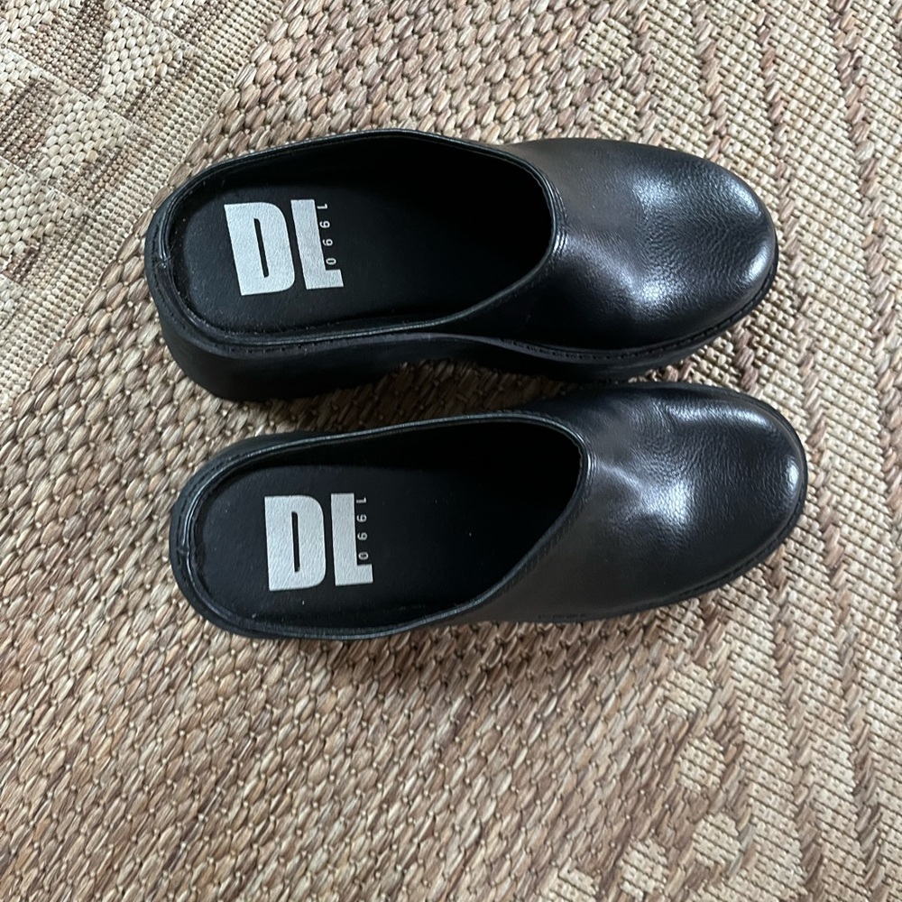 Dirty Laundry Women’s Mules